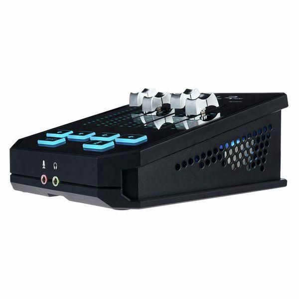 Аудиоинтерфейс TC-Helicon GO XLR Mini 719297600956 фото