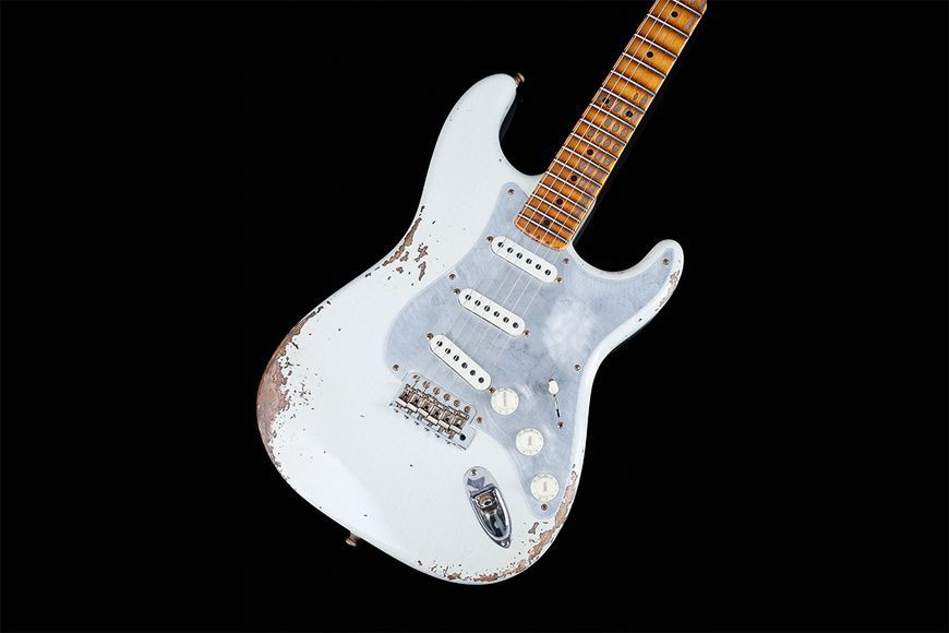 Электрогитара Fender Limited Edition Custom Shop El Diablo '55 Stratocaster Heavy Relic Desert Tan 719297602457 фото