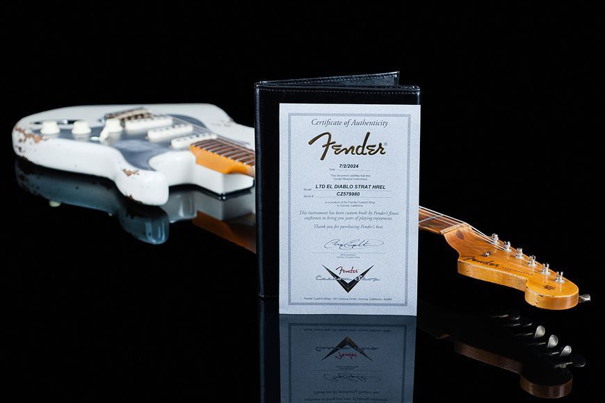 Электрогитара Fender Limited Edition Custom Shop El Diablo '55 Stratocaster Heavy Relic Desert Tan 719297602457 фото