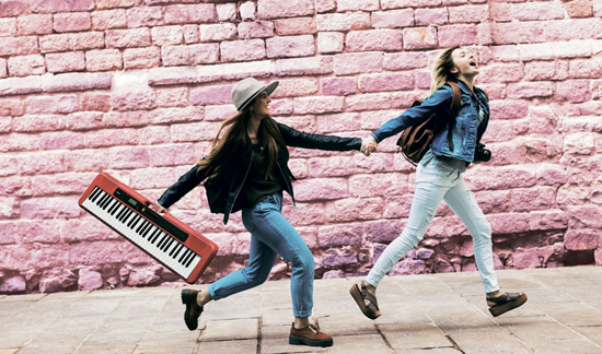  синтезатор Casio CT-S200 BK -