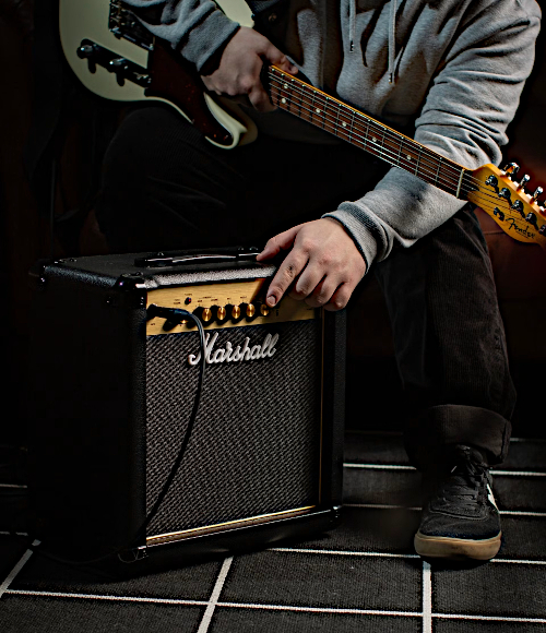 Комбопідсилювач Marshall MG15G